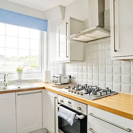Joivy Bright Royal Mile Apartment Edinburgh Exterior photo